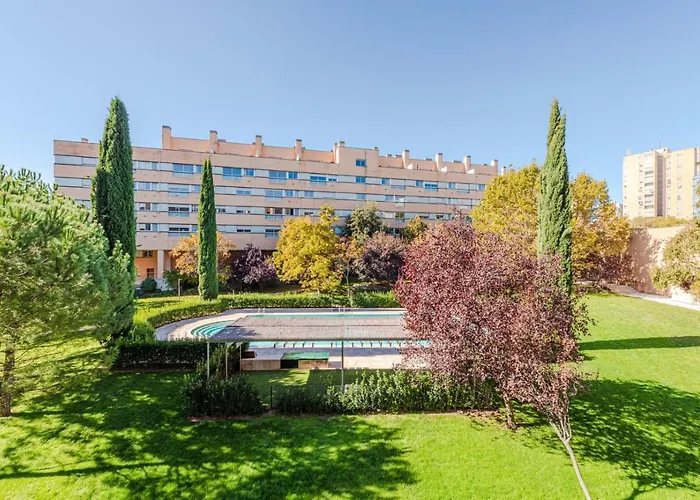 Las Encinas Design Apartment in Conde Orgaz Area - Madrid