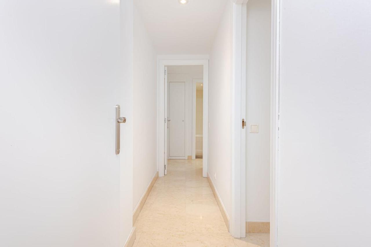 Encinas Design In Conde Orgaz Area - *